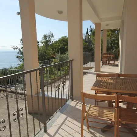 By The Sea Medveja, Opatija - 7719 * 洛夫兰